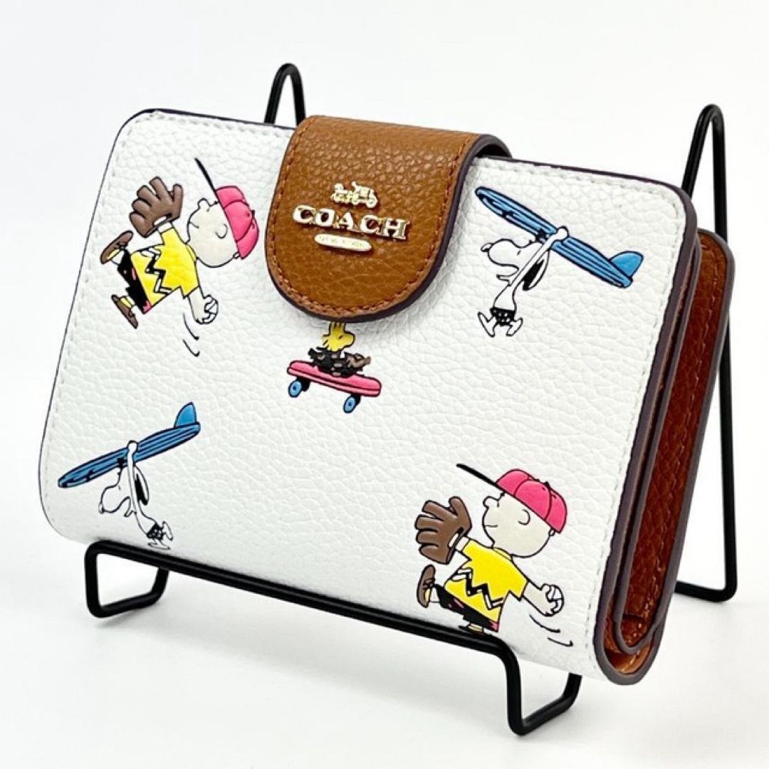 新品 COACH 財布 コーチ スヌーピー コラボ レザー チョーク 白 可愛い