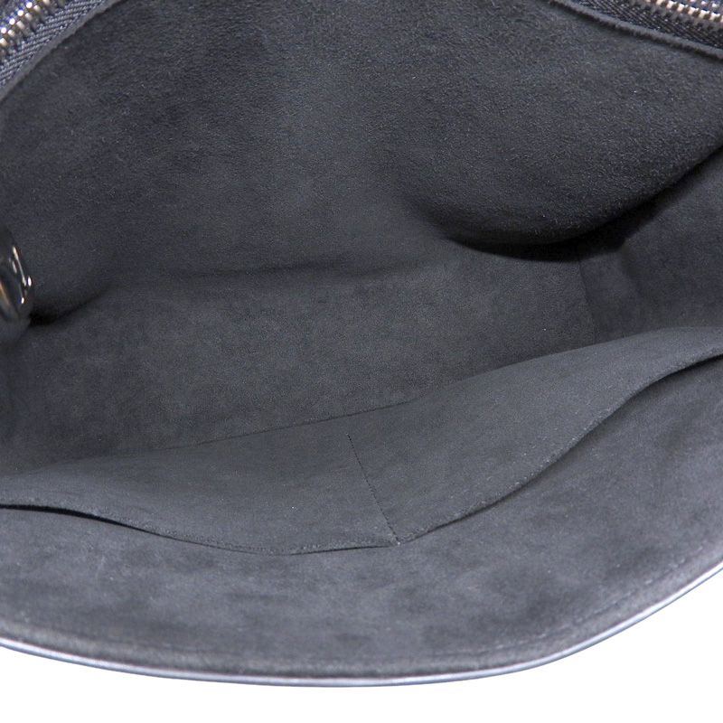 ルイヴィトン LOUIS VUITTON エピ ハリントンメッセンジャーPM