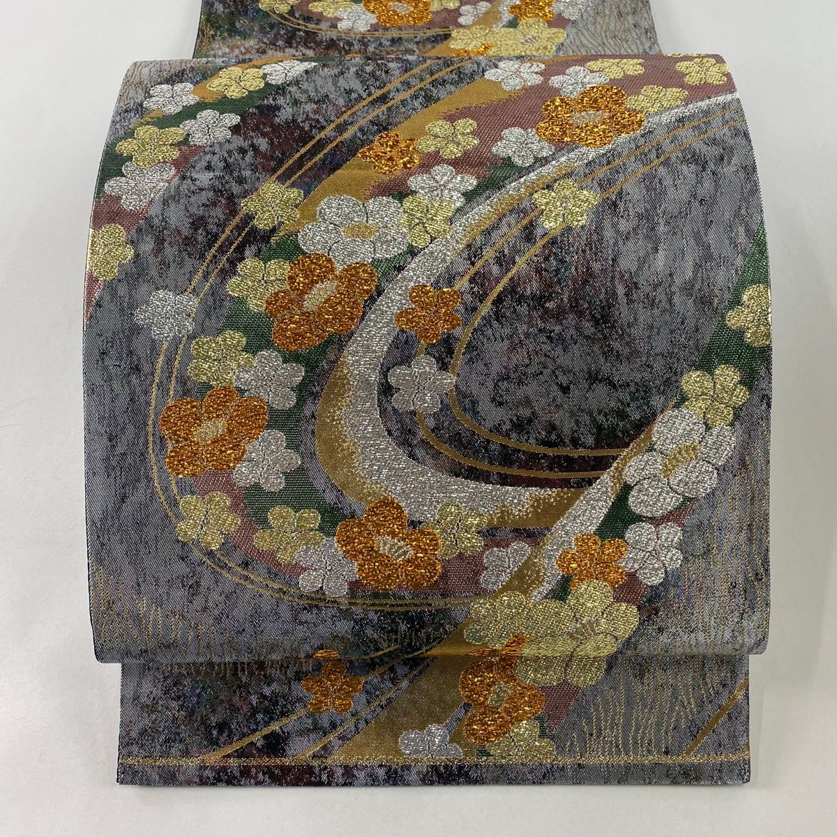 袋帯 秀品 花 流線 金銀糸 箔 銀色 六通 正絹