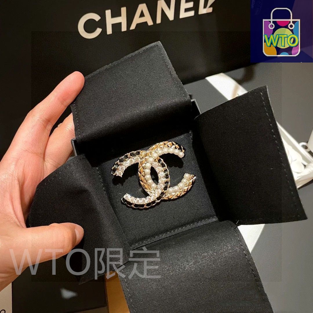 今日特価】CHANEL 専売店新入荷 スモールサイズブローチ 送料