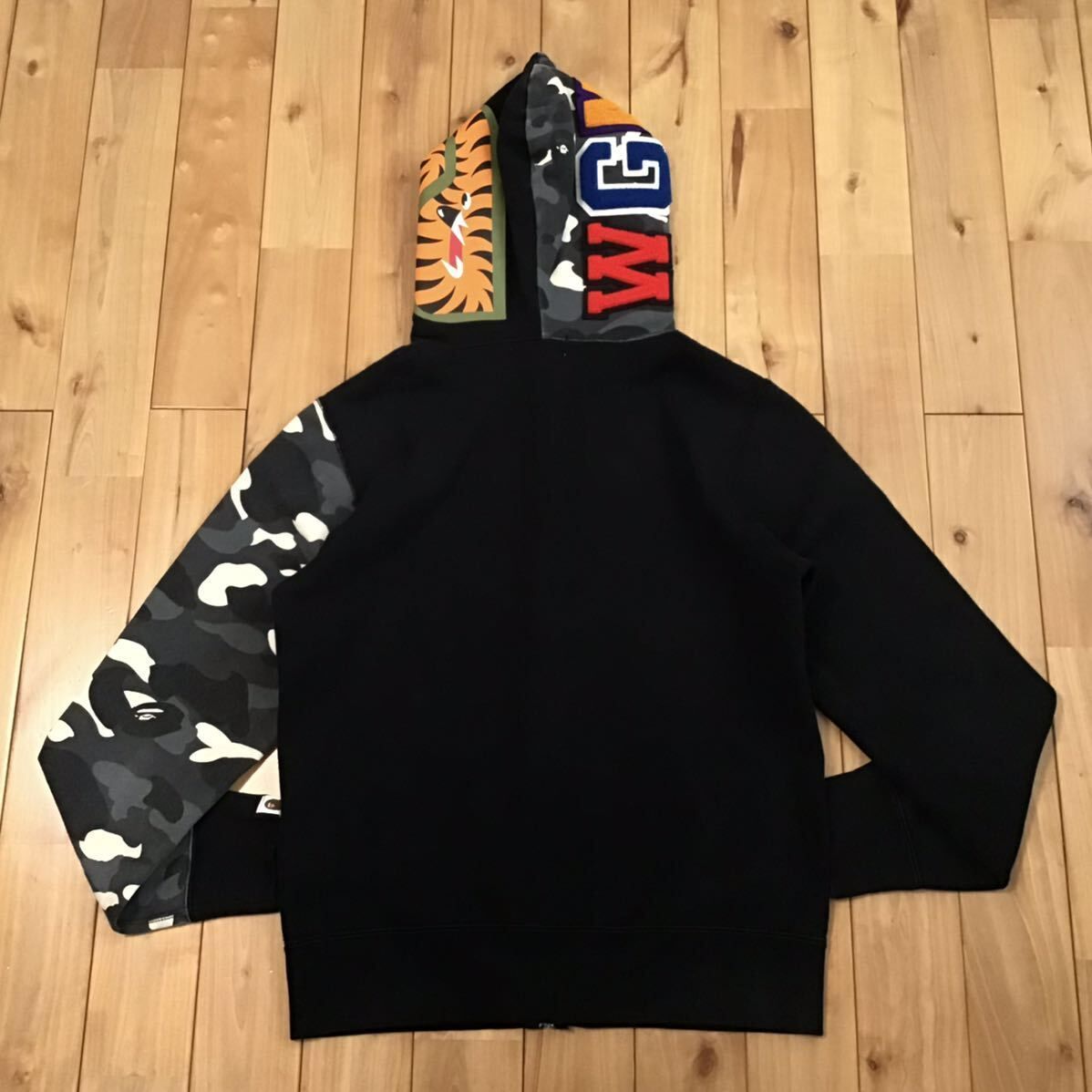 ☆蓄光☆ City camo シャーク パーカー Mサイズ shark full zip hoodie 