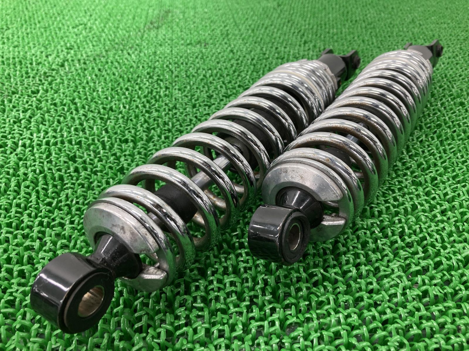 MDI製CB750F リアサスペンション 左右 社外 中古 バイク 部品 RC04