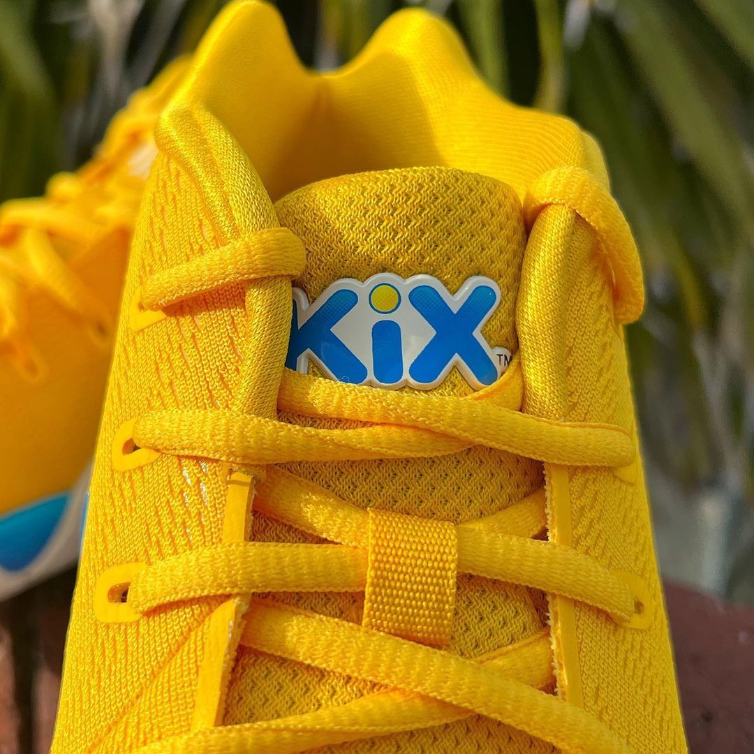 KYRIE 4 GS 'KIX' ナイキ カイリー 4 【BOY'S】 amarillo/multi
