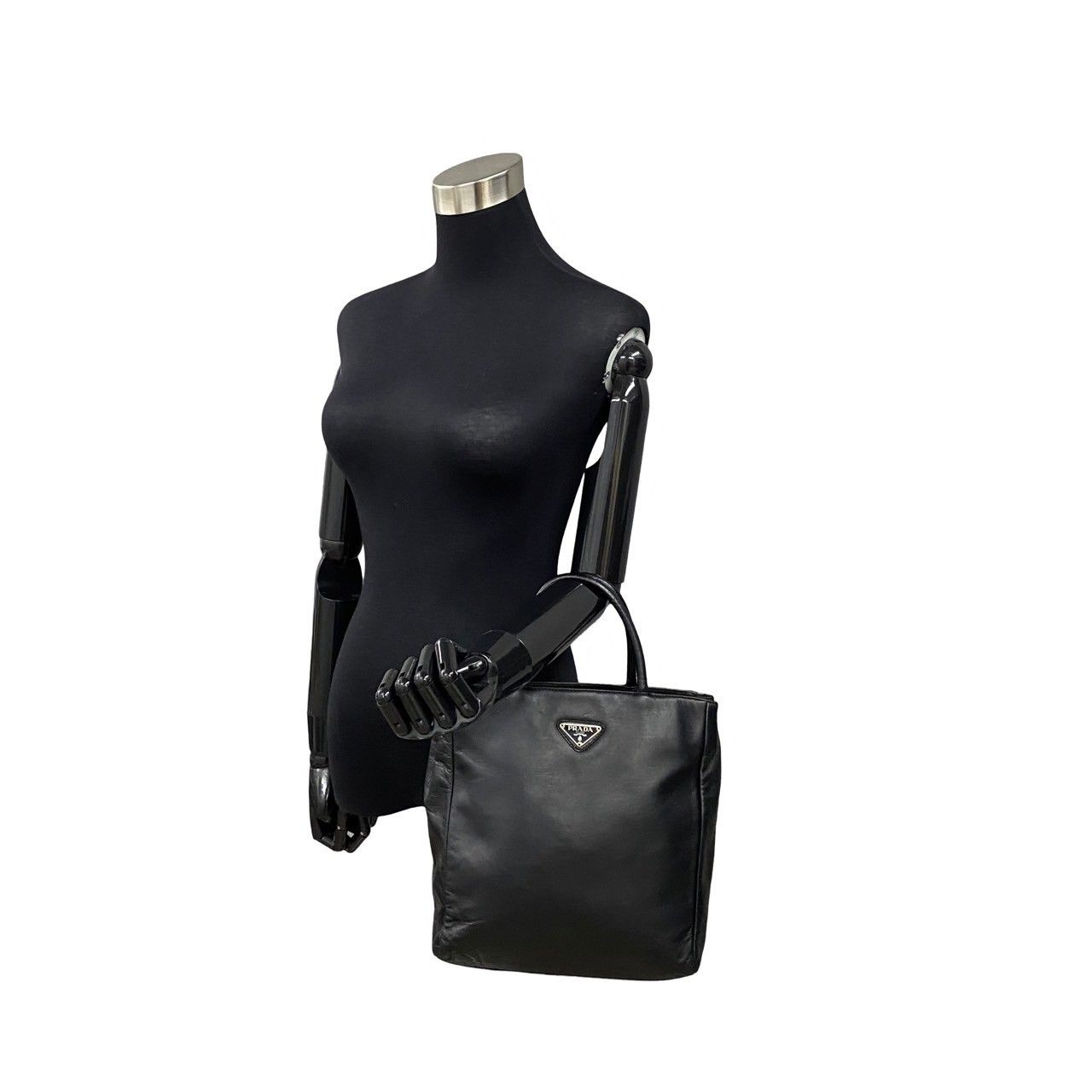 PRADA ブラック トートバッグ 三角プレート ナイロン レザー ミニ PRADA プラダ ナイロン トートバッグ 三角プレートロゴ ブラック