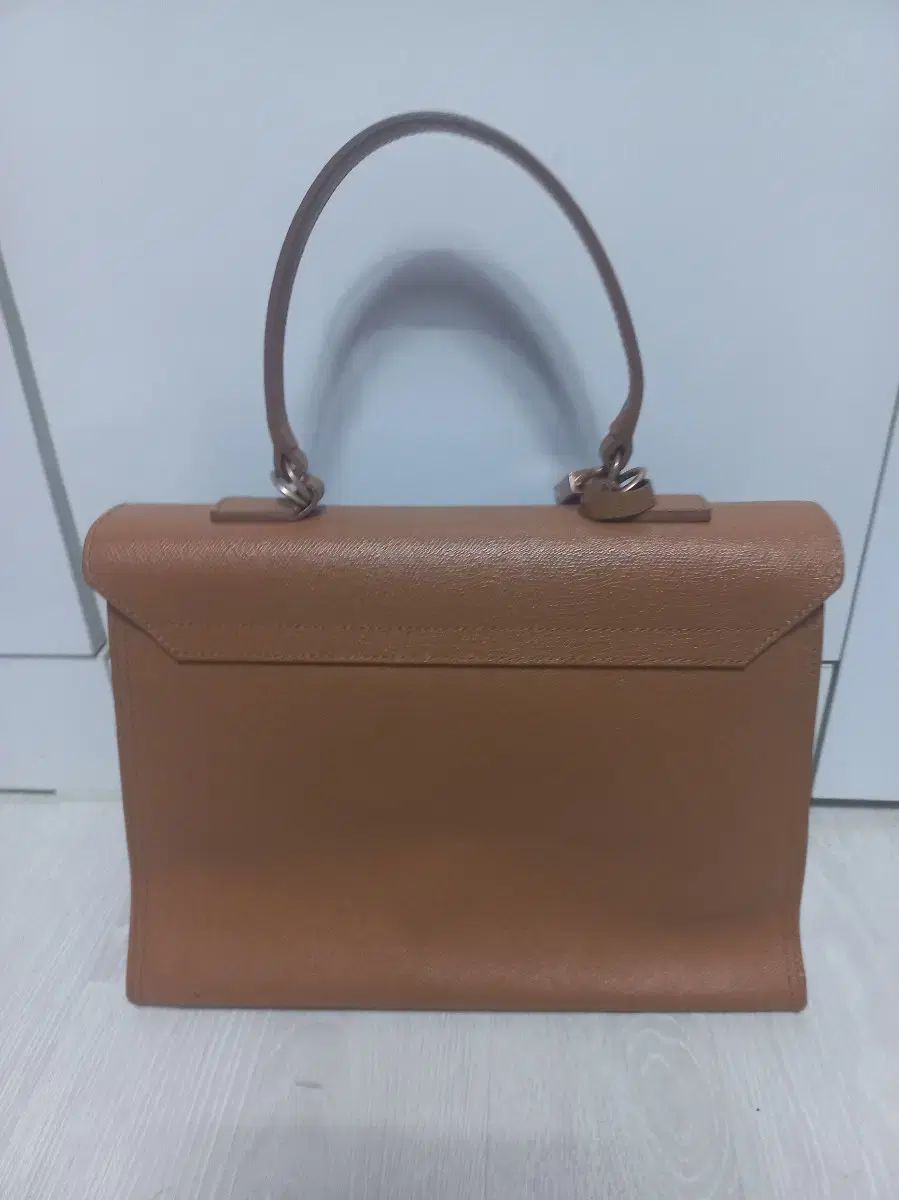 COURONNE クロンヌ