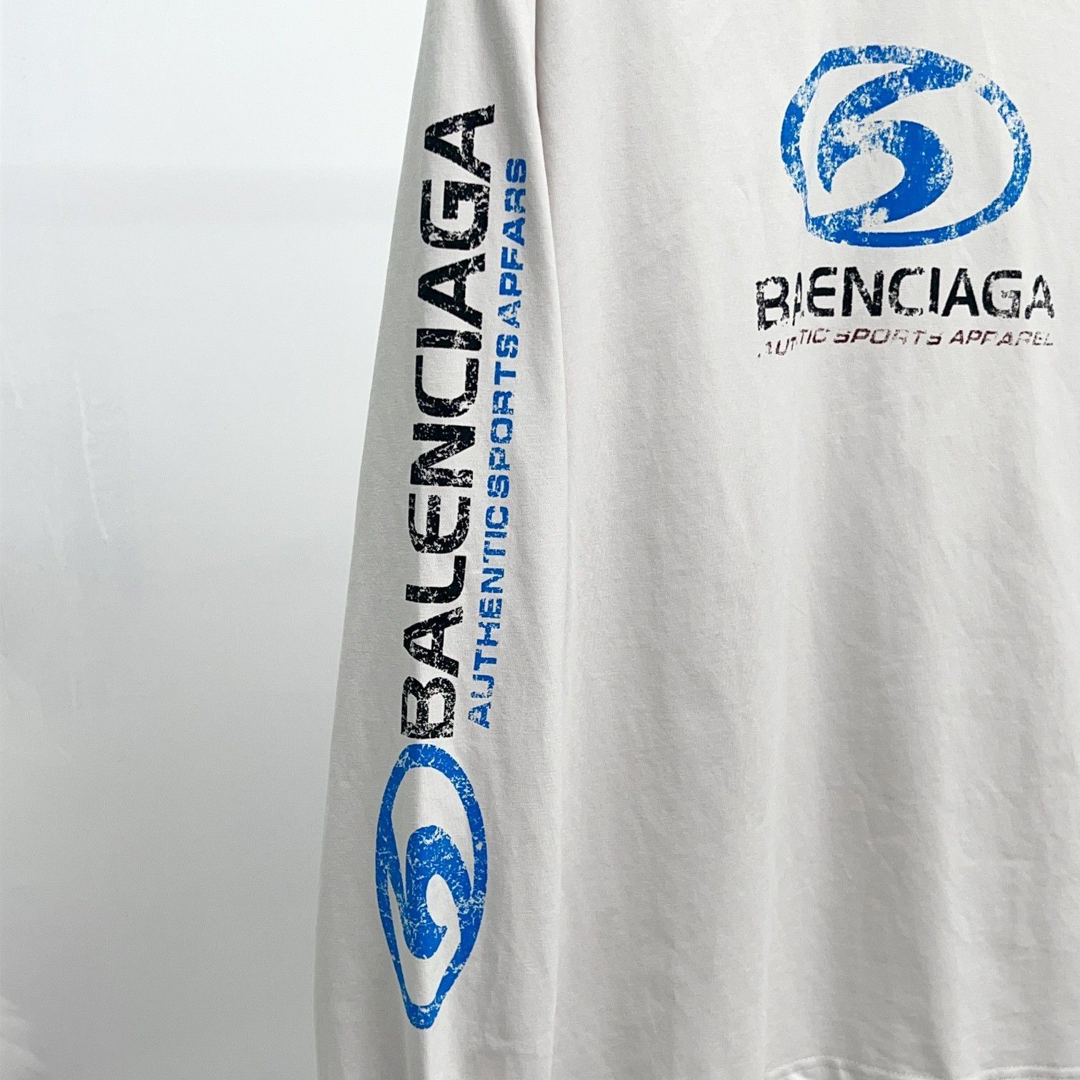 本日限定特価】BALENCIAGA メンズ＆レディース ロングスリーブ T