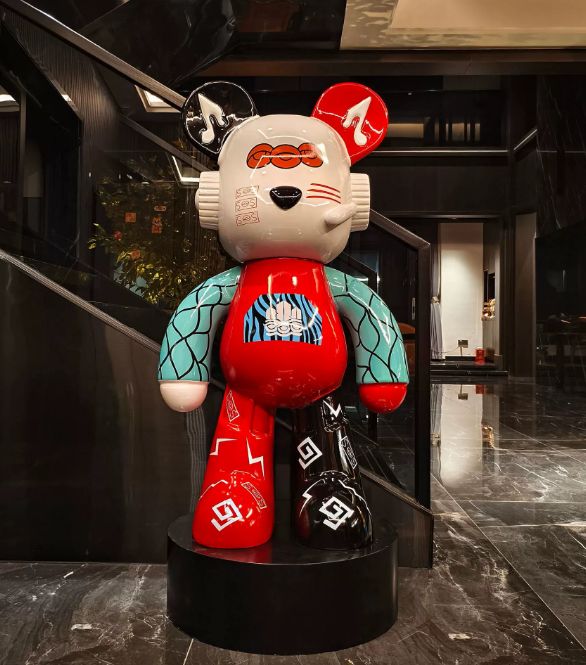 クリエイティブなペイント宇宙クマの置物 リビングルーム テレビ台 ソファ横 家具装飾品 貯金箱