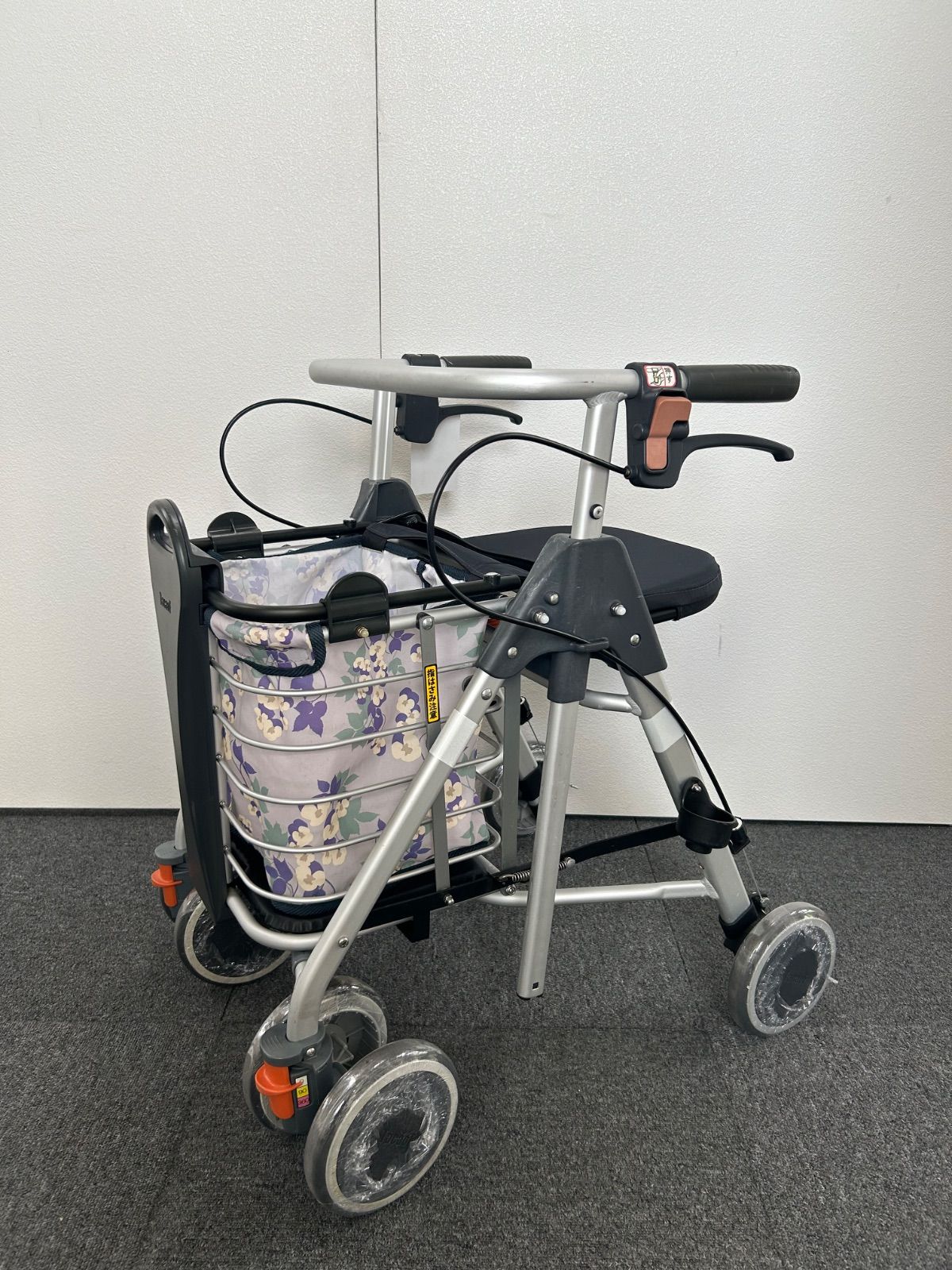 ショッピングカート シルバーカー WAW07 幸和製作所 介護用品 四輪歩行