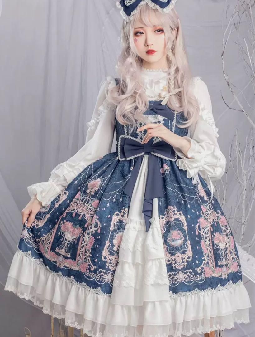 可愛いリボン付きクラシカルロリータひざ丈ワンピース 普段使いに最適