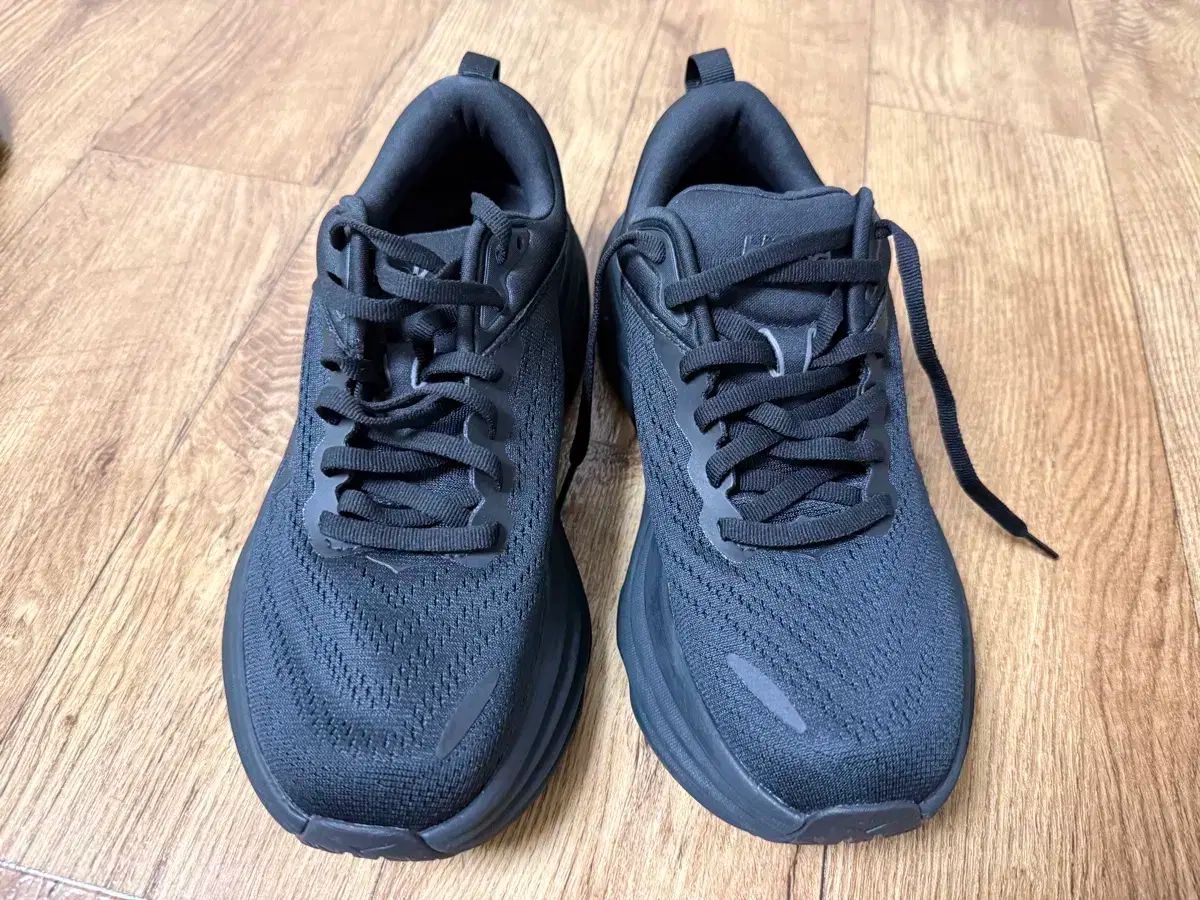 HOKA ONE ONE ホカオネオネ ボンダイ 8 レディース W240