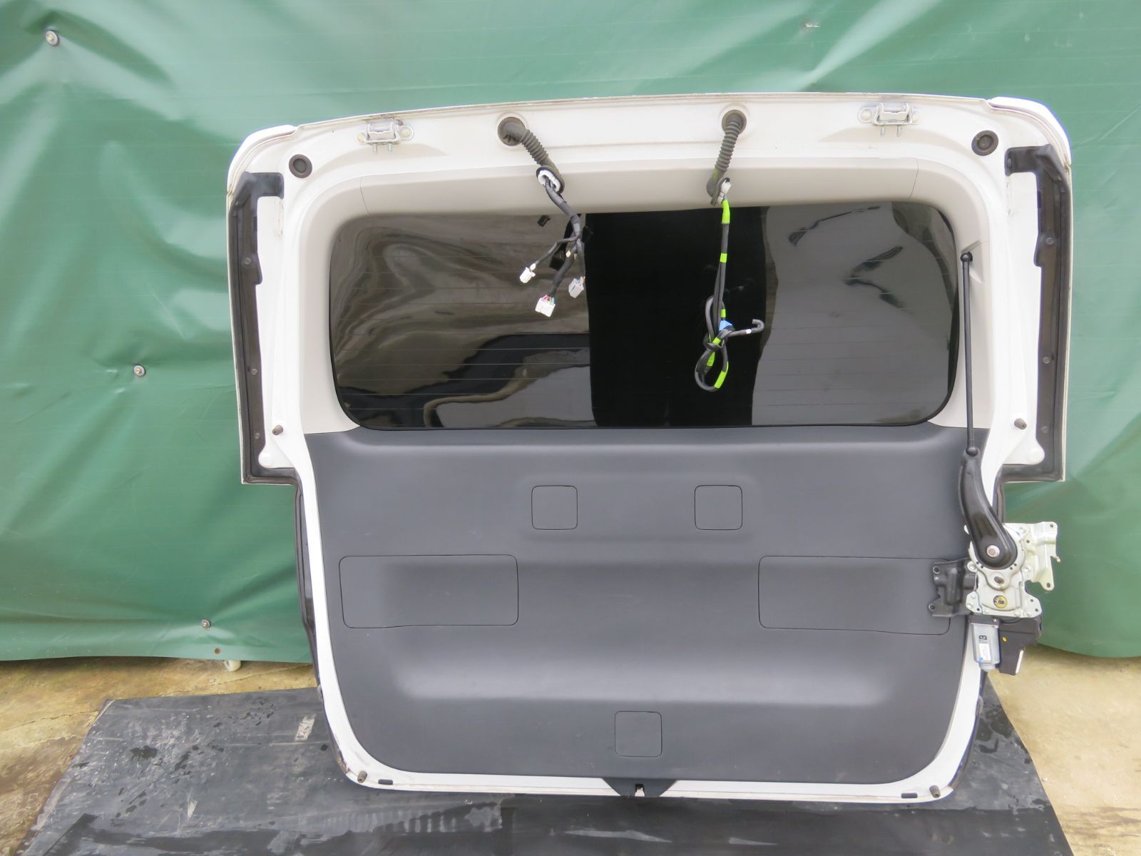 トランク ハッチバック