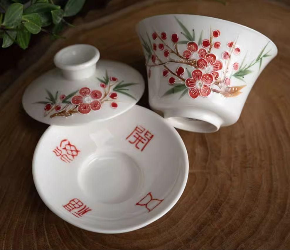 未使用品 レリーフ手描きパステル梅花三才蓋碗 中国茶器  蓋付き茶器 飲茶食器 未使用品 レリーフ手描きパステル梅花三才蓋碗 中国茶器 蓋付き