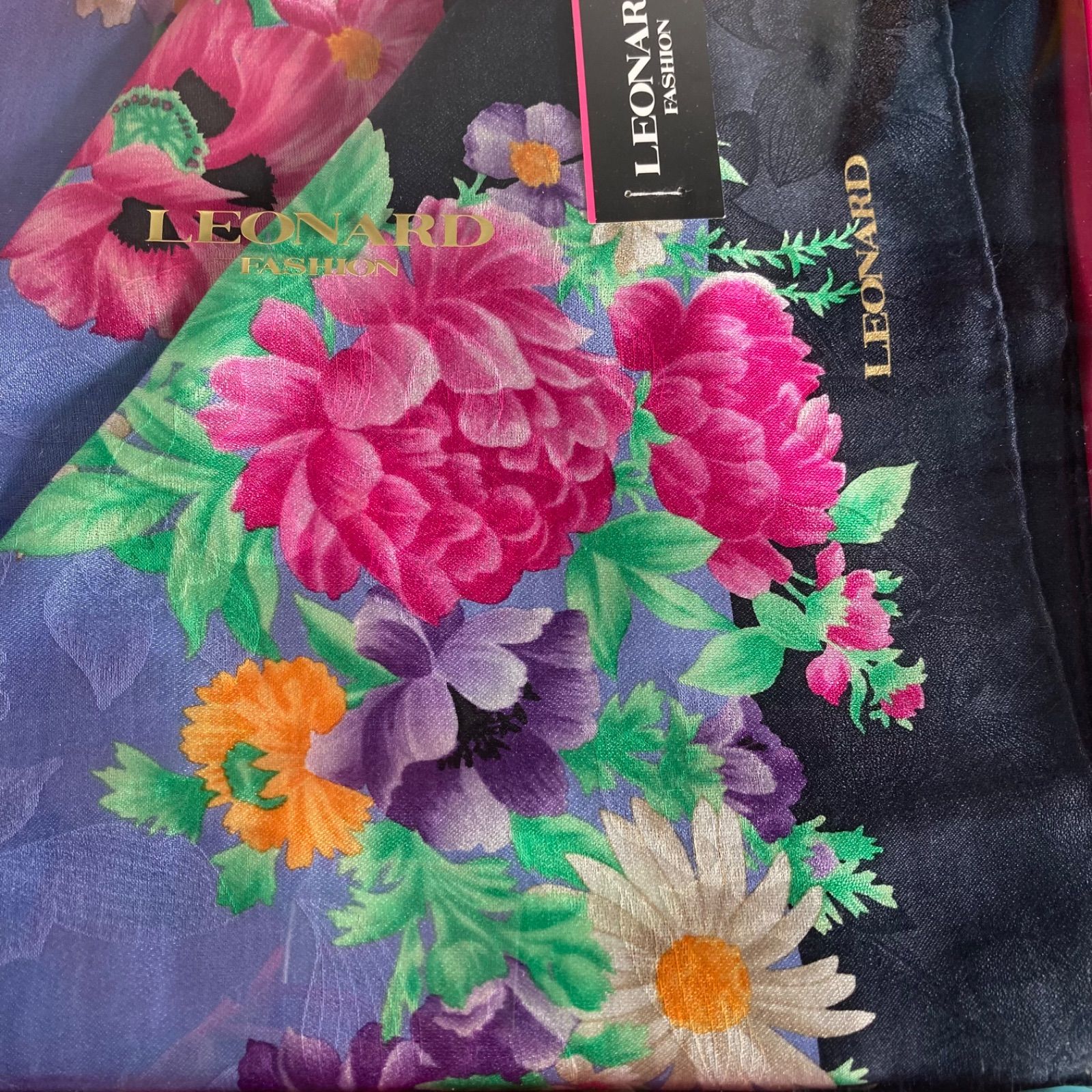 m92 新品 未使用 LEONARD レオナール シルク スカーフ ハンカチ 綿55