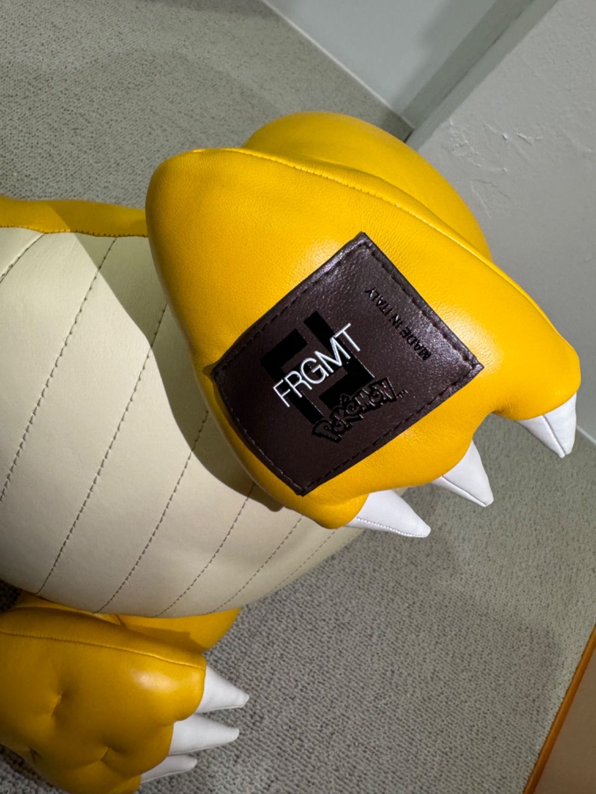 FENDIポケモンフラグメント カイリュー トーテム - メルカリ
