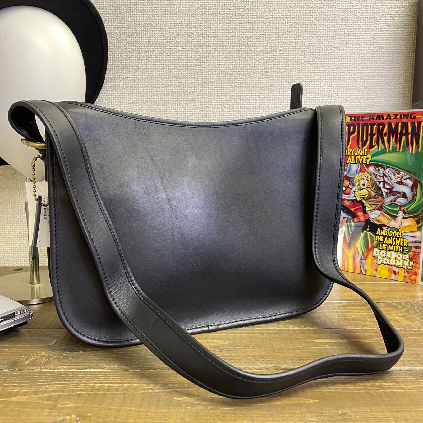 極美品 オールドコーチ ユニセックス ショルダーバッグ ブラック 古着  