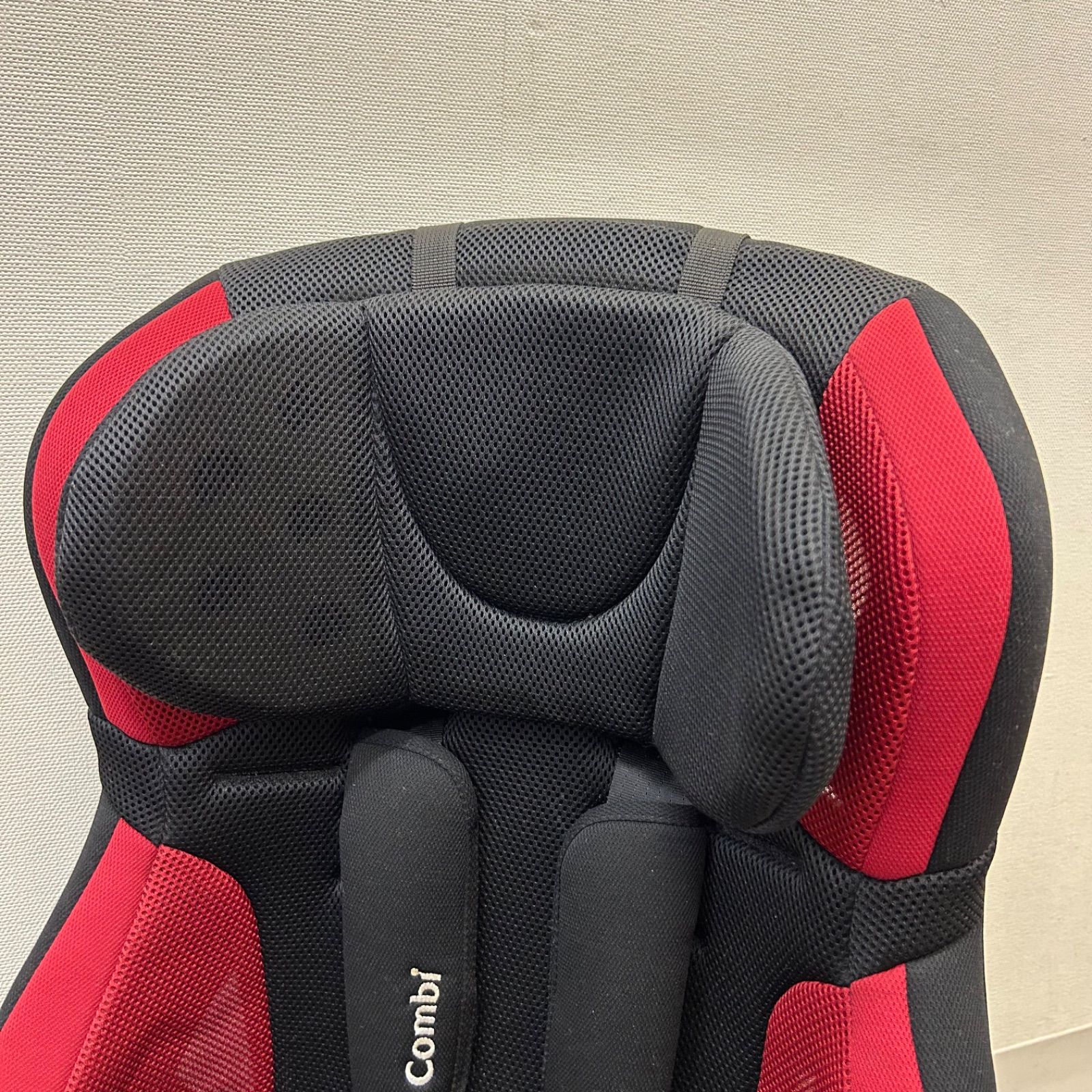 Combi コンビ ジョイトリップ エアスルー GG チャイルドシート CG-GSH