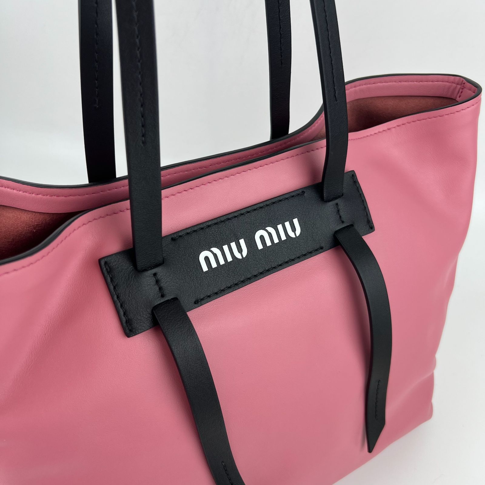 miumiu ミュウミュウ ロゴ トートバッグ 5bg117