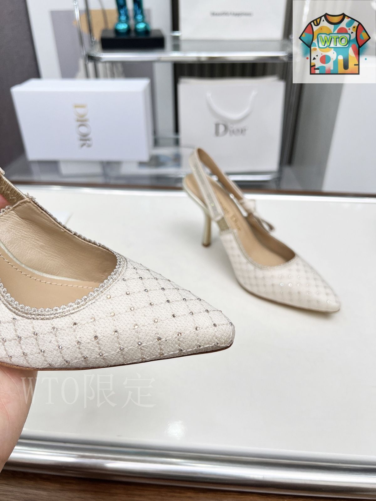 Dior 刺繍ハイヒール アルファベットロゴリボンサンダル03