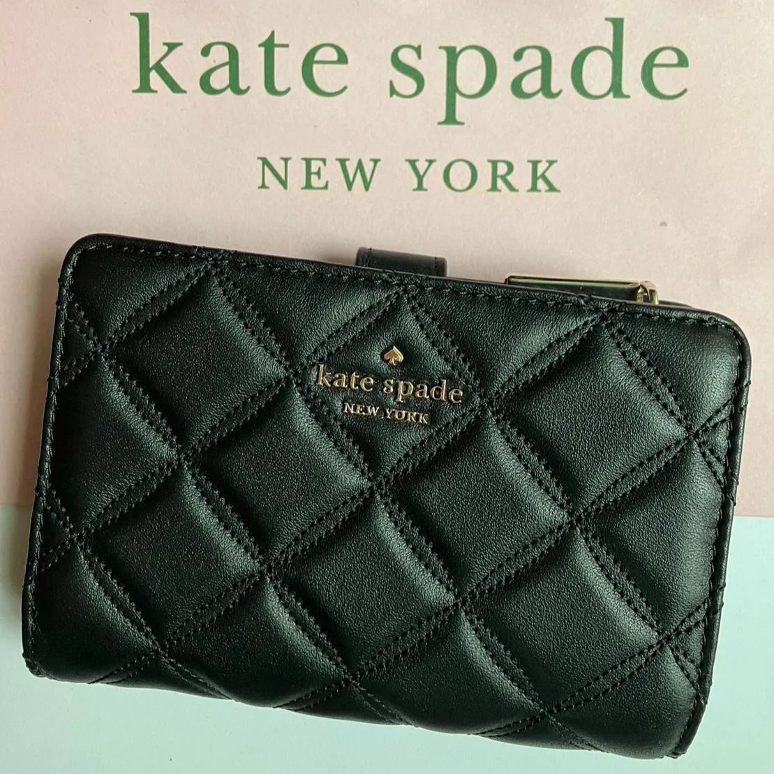 ケイトスペード（kate spade） 二つ折り財布 人気のキルト加工