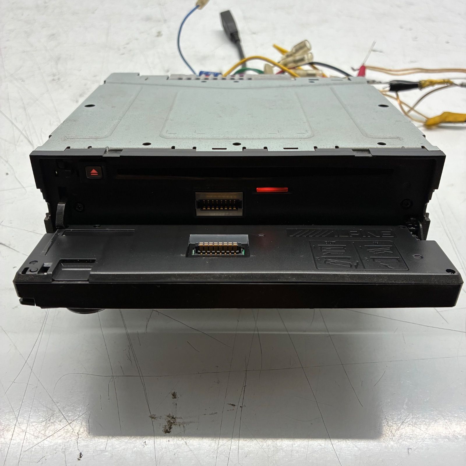 Y ALPINE アルパイン CDE-145J 1DIN カーオーディオ チューナー