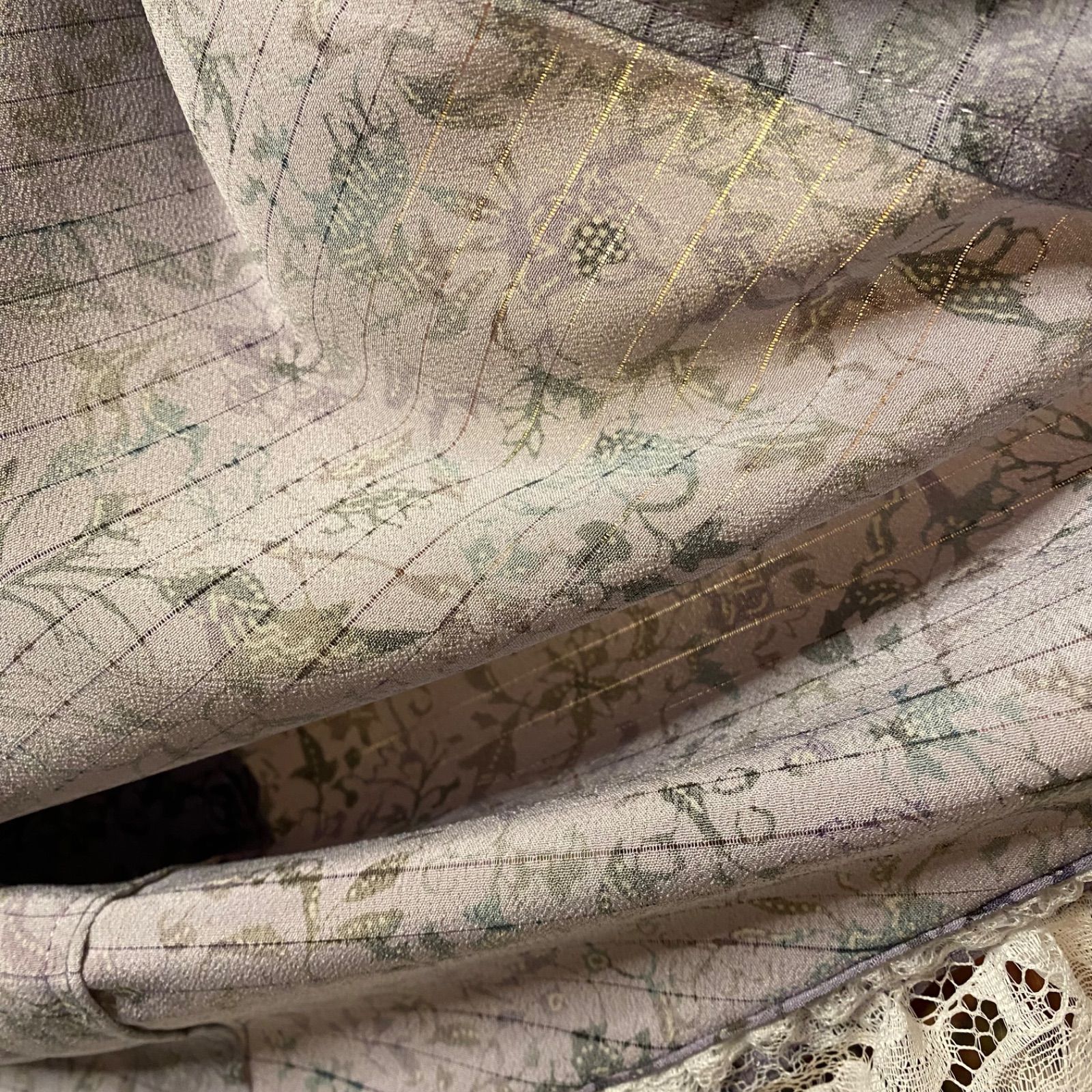 薄藤グレーのボタニカル 薄藤グレーのボタニカル