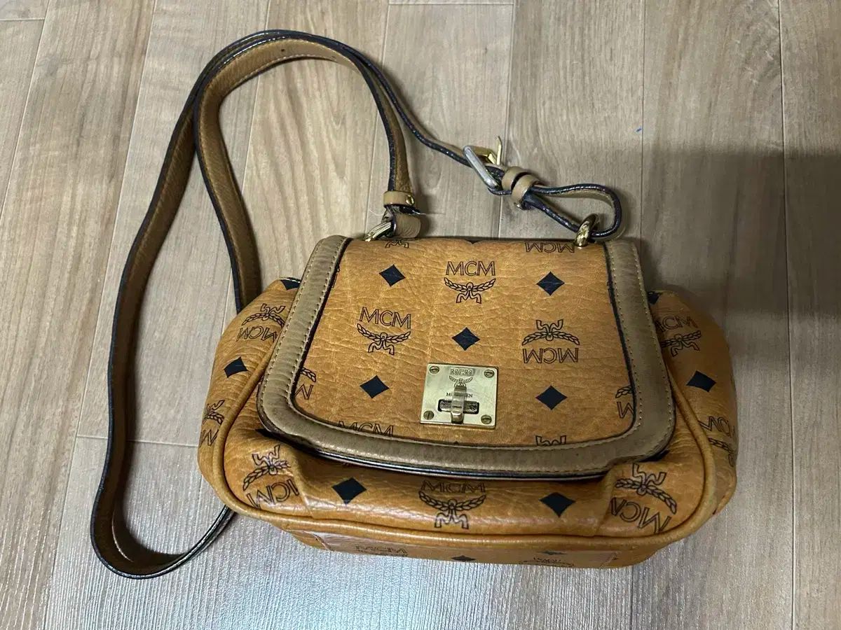 Mcm ヴィセトス バッグ