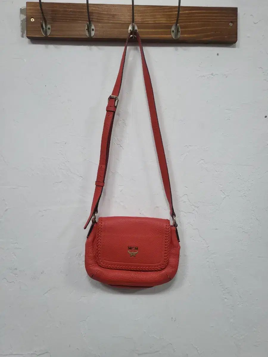 mcm ミニクロスバッグ