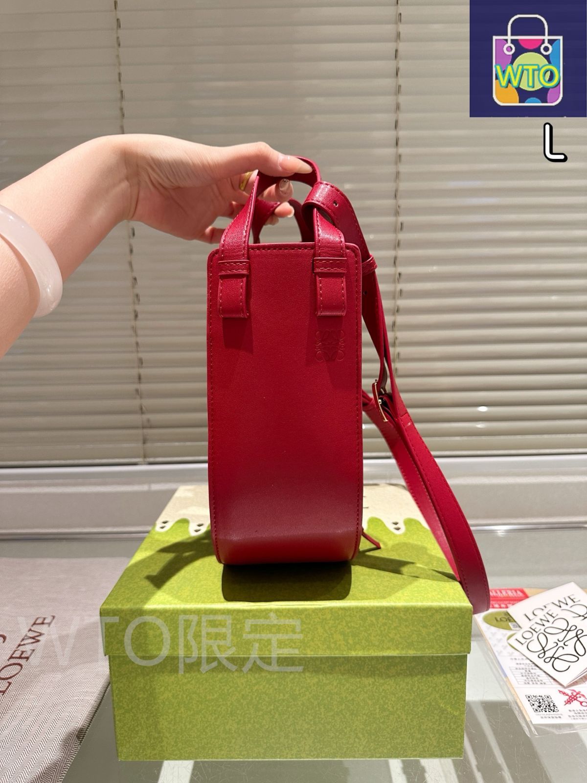 Loewe hammock 【ロエベ　ハンモック　ラージサイズ】未使用 今日特価】Loewe Hammock Bag ロエベ ハンモックバッグ - メルカリ
