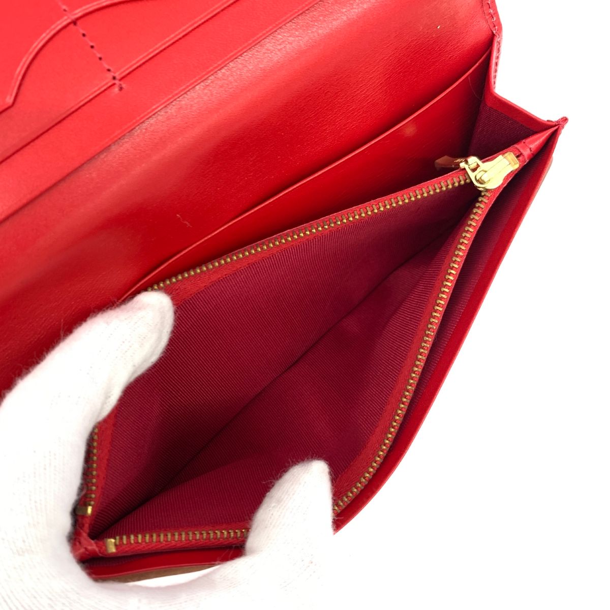 美品 GIVENCHY ジバンシィ 長財布 レッド ロゴ型押し レザー 