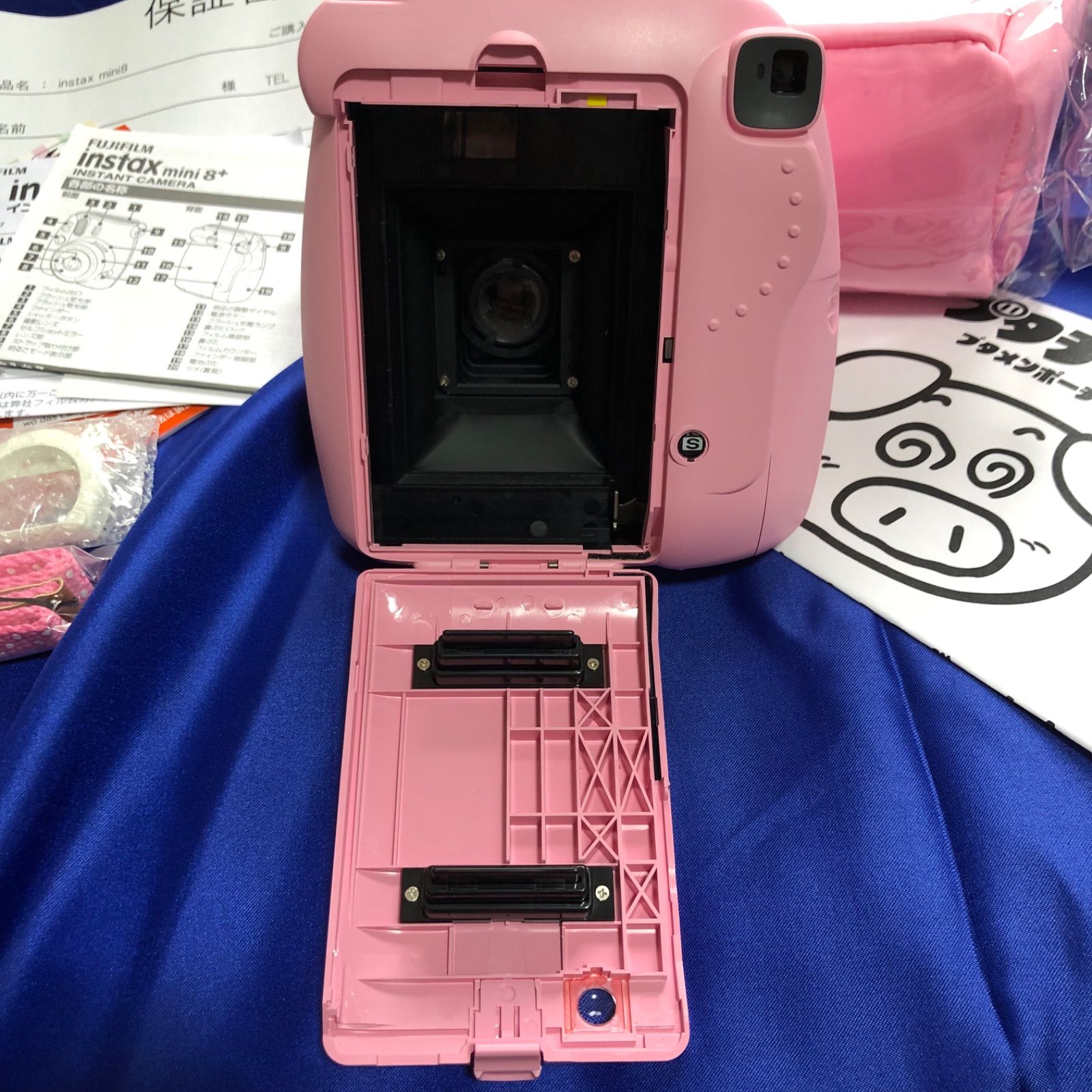 富士フィルム チェキ instax mini8+ ブタメン コラボ 富士フィルム チェキ instax mini8+ ブタメン コラボ