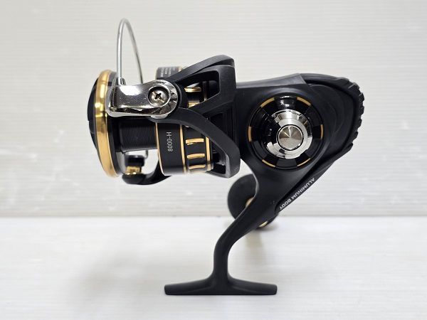 中古品】 ダイワ Daiwa スピニングリール 23 BG SW 8000-H 〇YR-19325