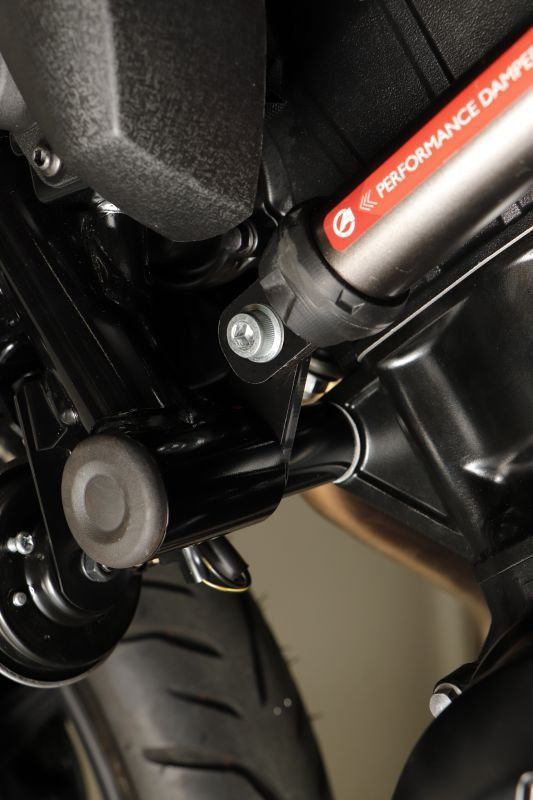 アクティブ パフォーマンスダンパー