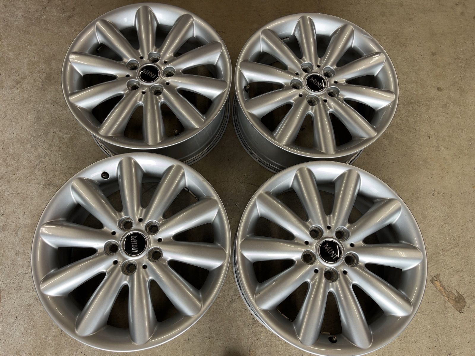 MINI F55 F56 純正品 ☆人気☆ 17インチ 4本 - メルカリ