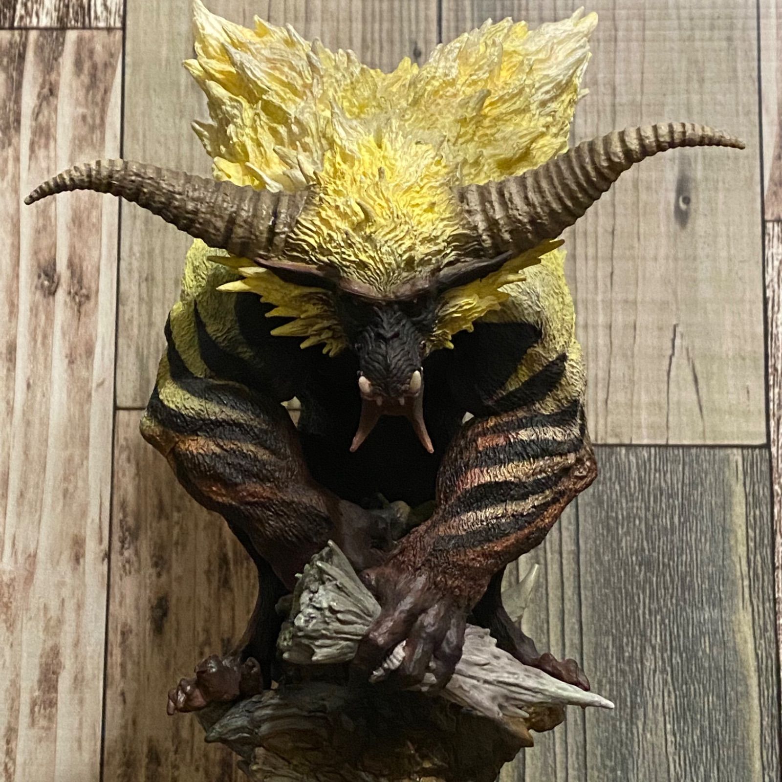 ラージャン フィギュア カプコンフィギュアビルダー クリエイターズモデル 金獅子 激昂