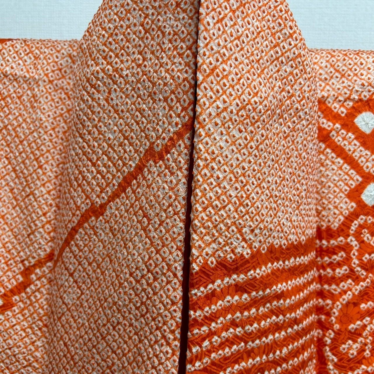 D789 振袖　総絞り　金駒刺繍　正絹　着物　袷 振り袖】 総絞り 金駒刺繍入り 袷(正絹) 金駒刺繍の振袖｜四季花文様