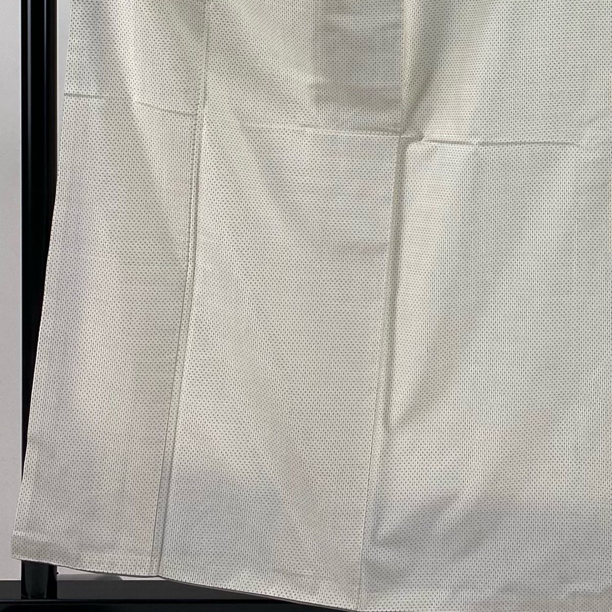 大島紬 身丈158.5cm 裄丈64.5cm M 袷 純泥染 背抜き やまと 証紙 幾何学模様 灰白 正絹 名品