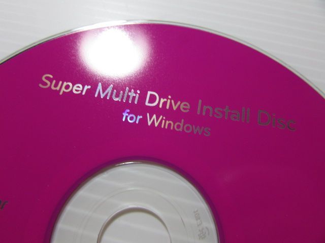 M0122【中古】 ★Hitachi LG Super Multi Drive Install Disc for Windows Power2Go/PowerDVD★返品不可