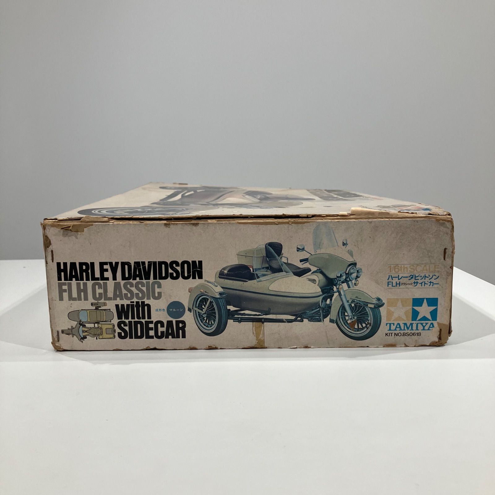 ハーレーダビッドソン FLH クラシック サイドカー付き 1/6 プラモデル
