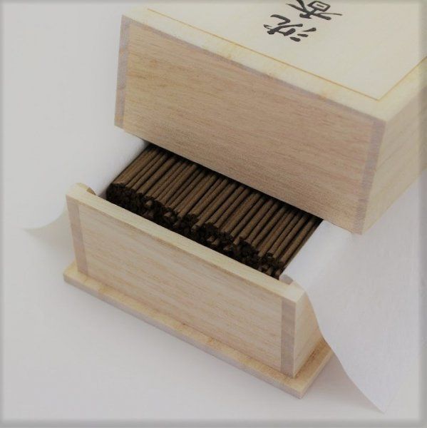 梅栄堂 お香 お線香 沈香香苑 中寸桐箱