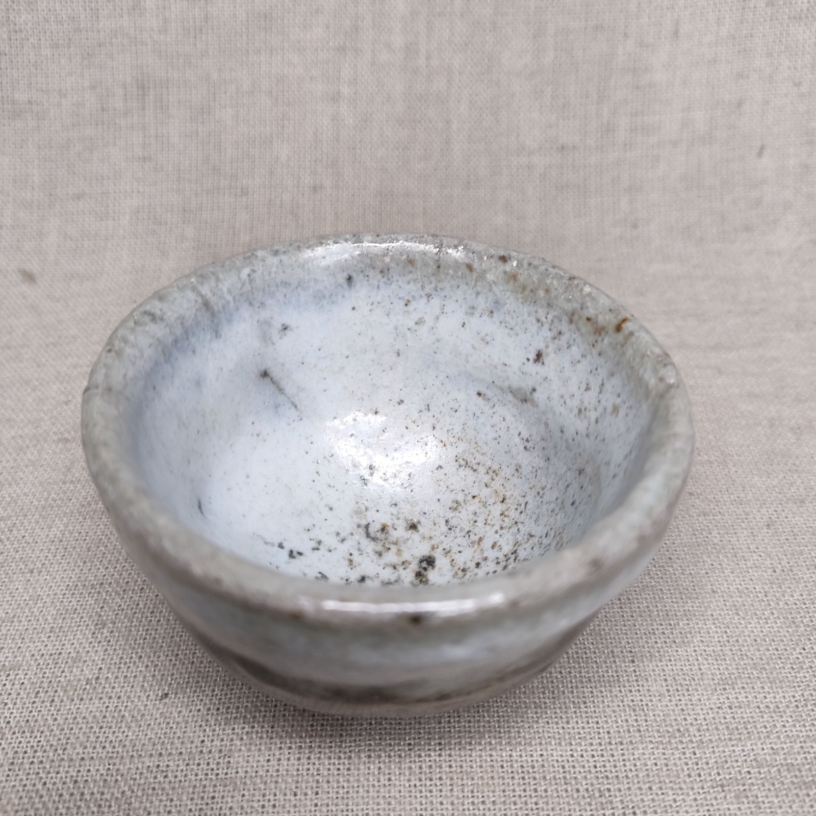 朝鮮唐津 ぐい呑 唐津焼 山茶窯 sazan-gama 酒器 日本酒 火前灰被り 登り窯焼成 SKLAD-KIRPICHA_RU