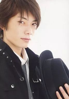 中古】生写真(男性) 兼崎健太郎/バストアップ・黒ジャケット・グレー