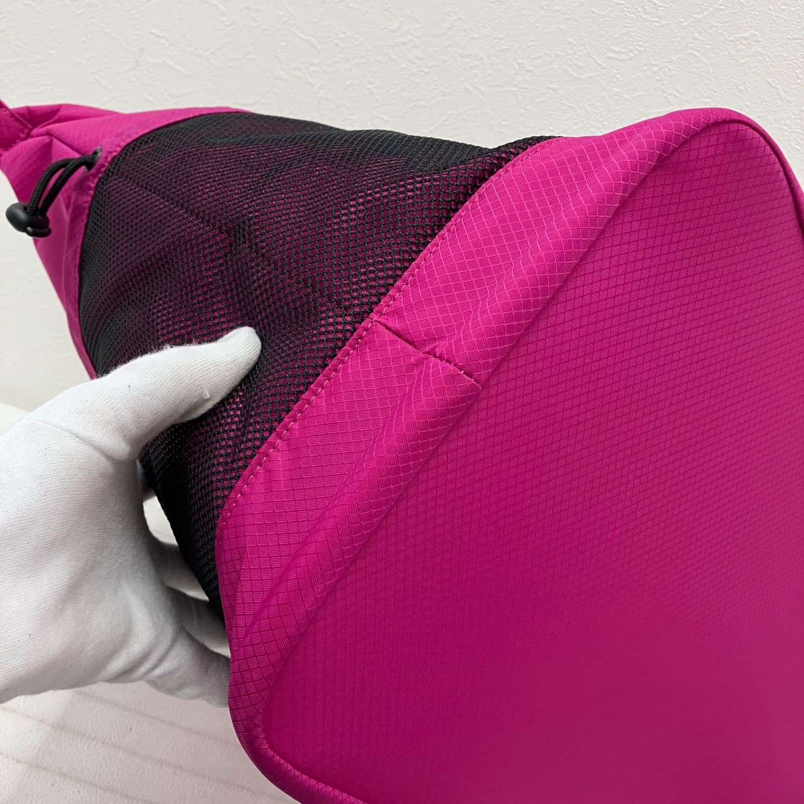 新品未使用 オムニックス スタンドバッグ カモ/ピンク 8.5型 新品未