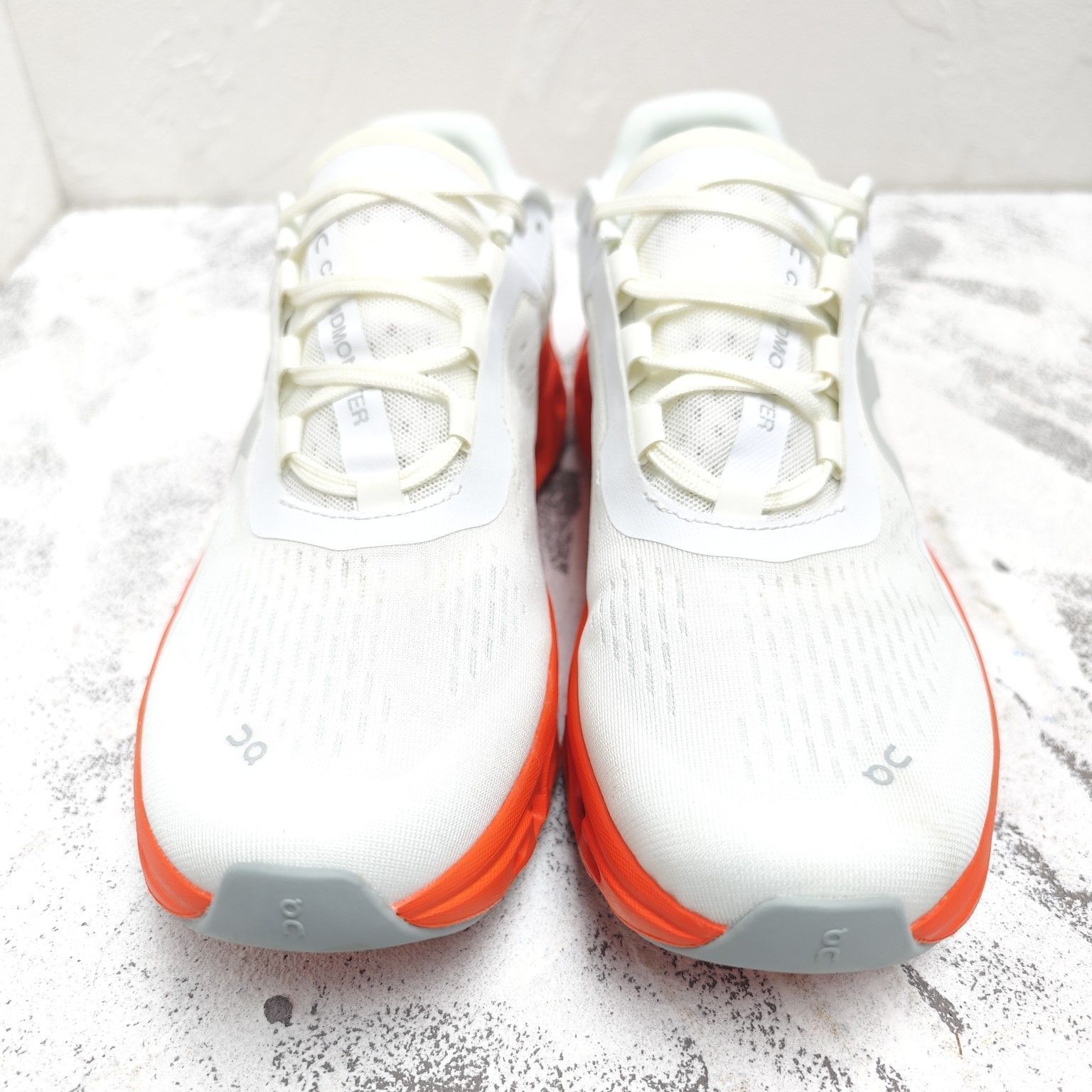 ON Cloudmonsterホワイト/オレンジ Men's Cloudmonster 2 | White & Orange | On United States