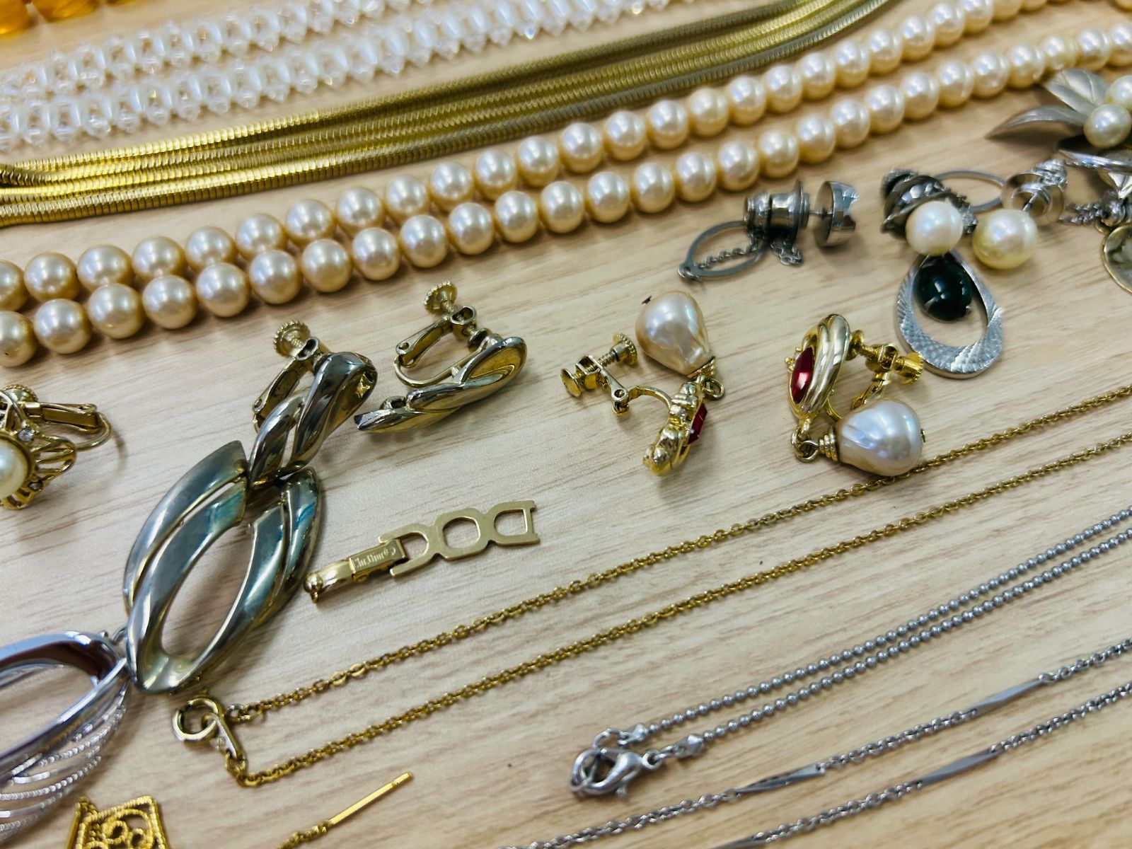 遺品整理　アクセサリーまとめ アクセサリー 大量 まとめ売り 遺品整理 - メルカリ