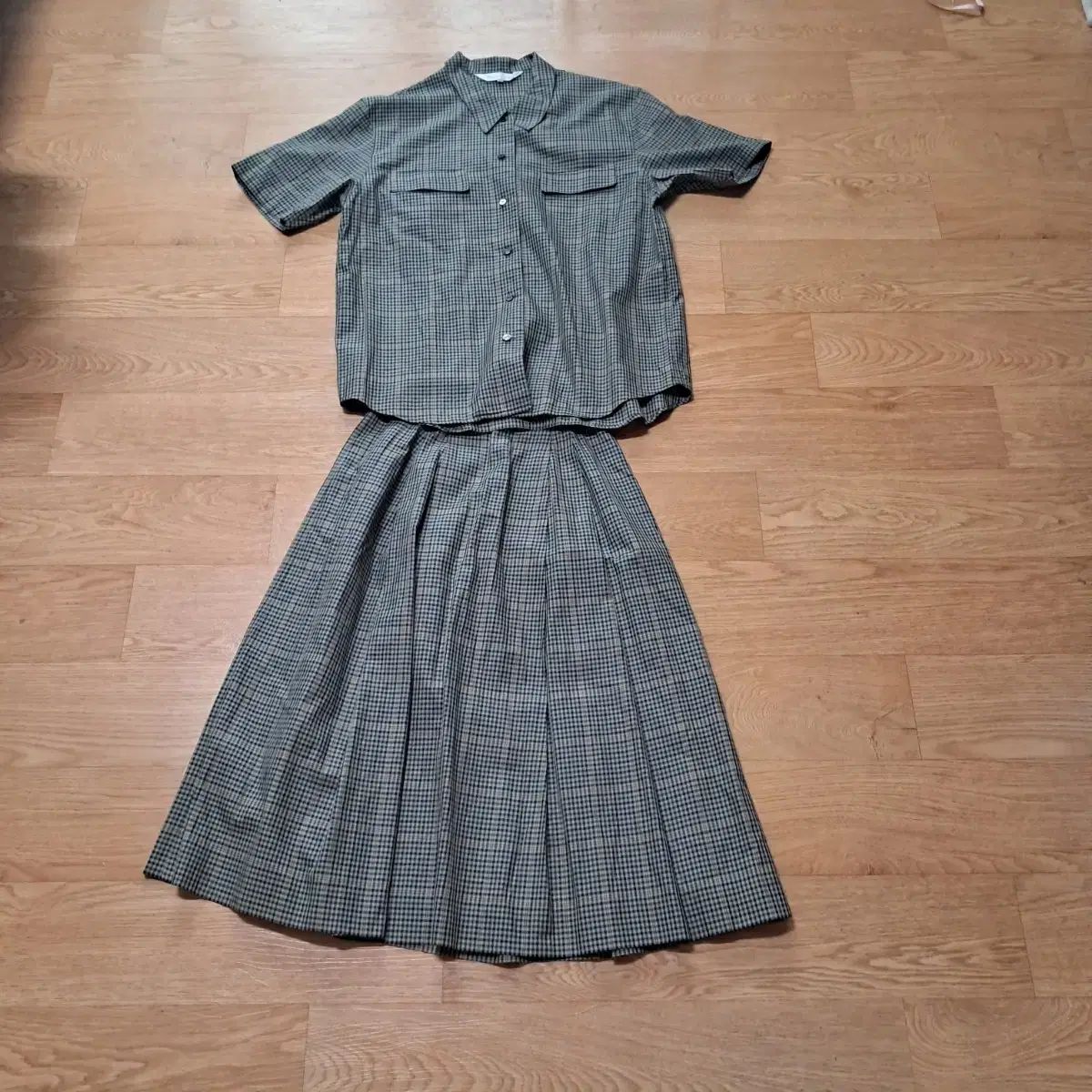 日本 BURBERRY バーバリー チェック セットアップ