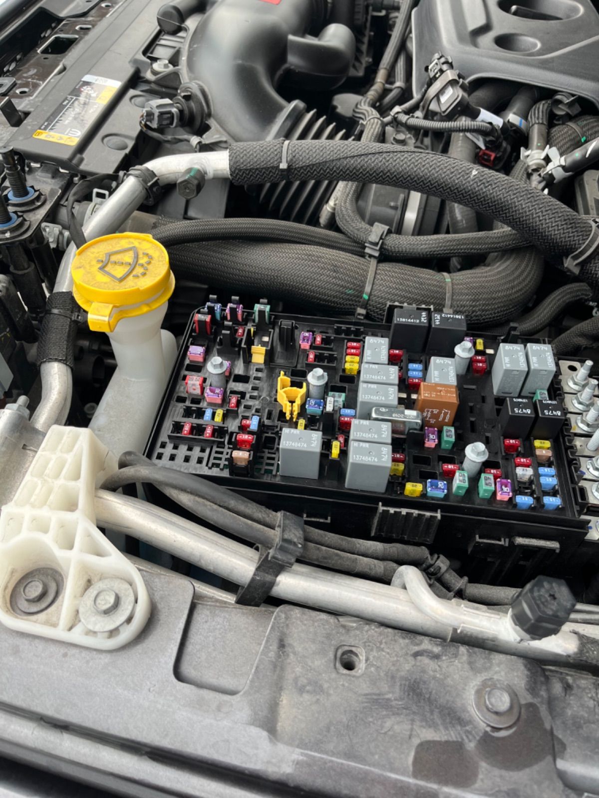 Jeep JL Wrangler イカリング 取付手順 - メルカリ