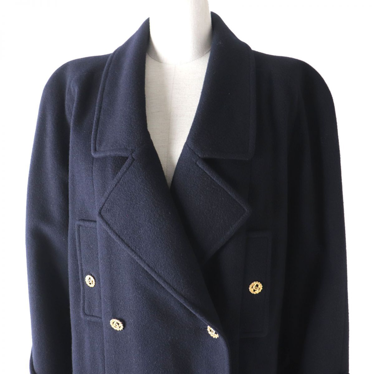 CHANEL シャネル　ココボタン コート カシミヤ100% ブラック　40 CHANEL シャネルココボタン コート カシミヤ100% ブラック40