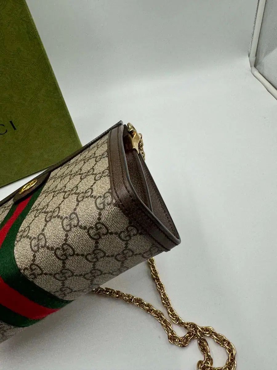 グッチ
