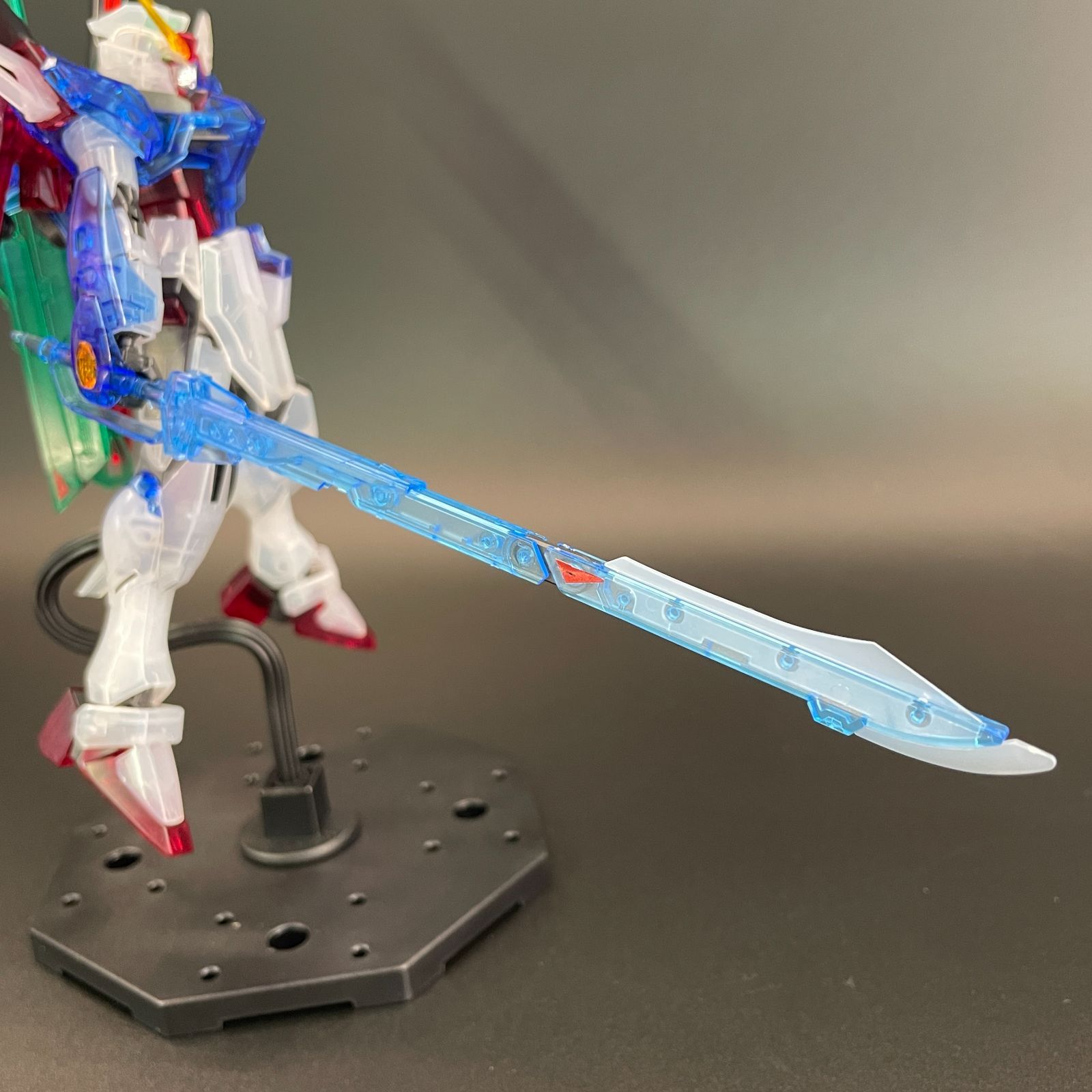 【組み立て済みジャンク品】ガンプラ 素人組立のジャンク品】 RG 1/144 RX-93 νガンダム ジャンク扱い