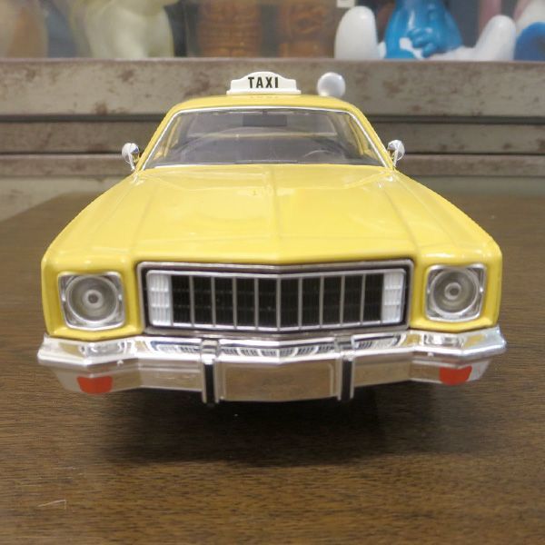 1:24 POLTERGEIST 1975 Plymouth Fury Crescent Cab Company